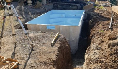 Pose d'une piscine à Annemasse 
